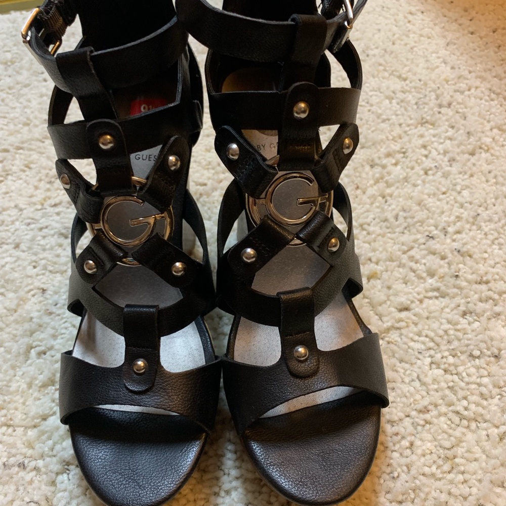 G BY GUESS SIZE 9.5 heels